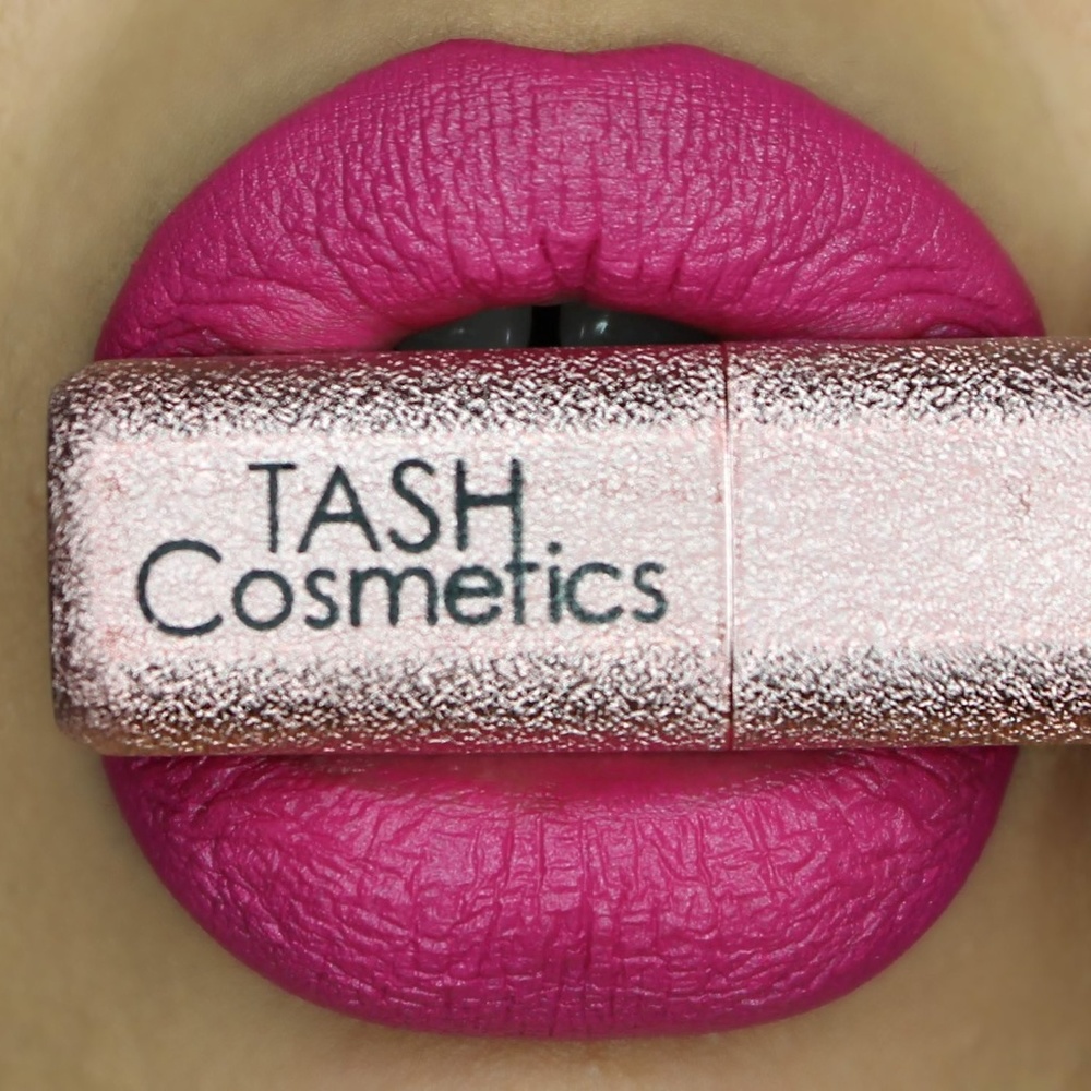 FEMME FATALE CREAM MATTE LIPSTICK - VIVA GLAM